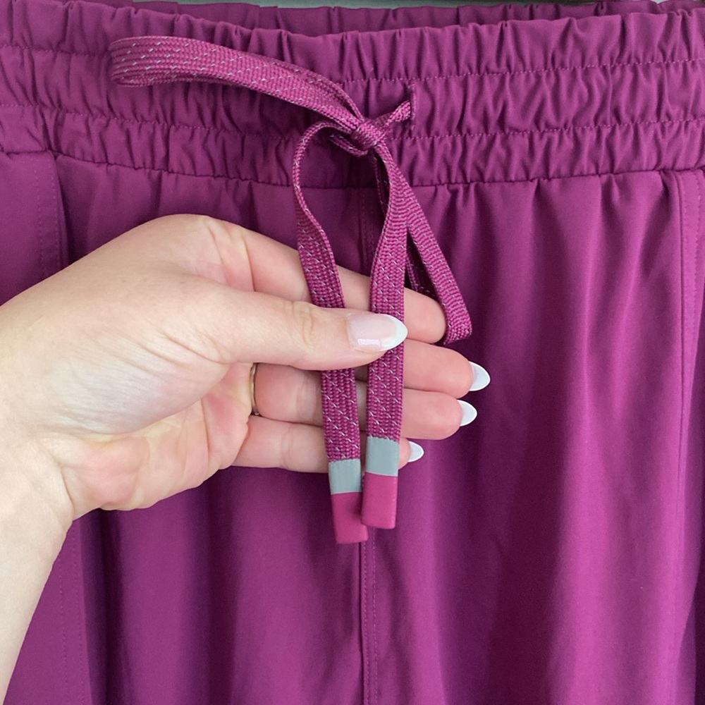 Fabletics Women’s Berry Blast Purple Joggers with tie Size XXL Size 1X - Picture 4 of 9